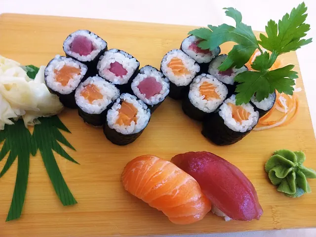 sushi z łososiem